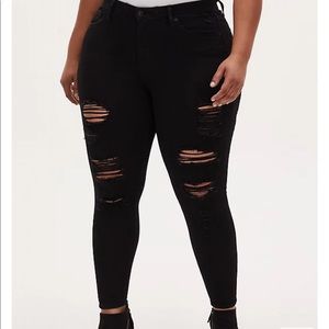 NWOT Sky High Skinny Jeggings form Torrid- Size 18S!